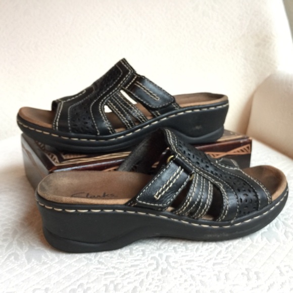 clarks classic sandals